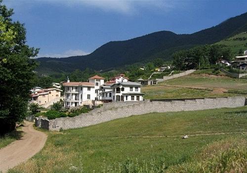 1_Village-of-Roodbarak-Norhtern-Iran
