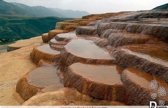 1_Badab-Suret-Fountains