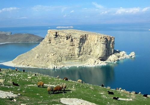 Oroomieh-Lake-North-Western-Iran