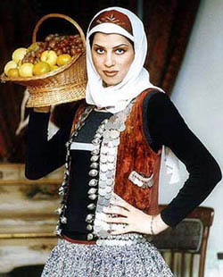 persian_local_woman