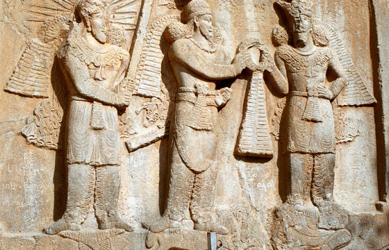 Bas-relief de l'investiture d'Ardashir II